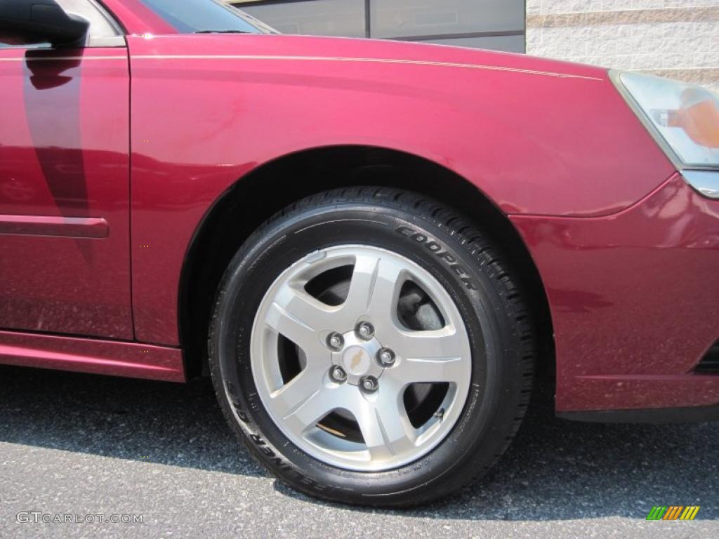 2004 Malibu Maxx LT Wagon - Sport Red Metallic / Neutral photo #5