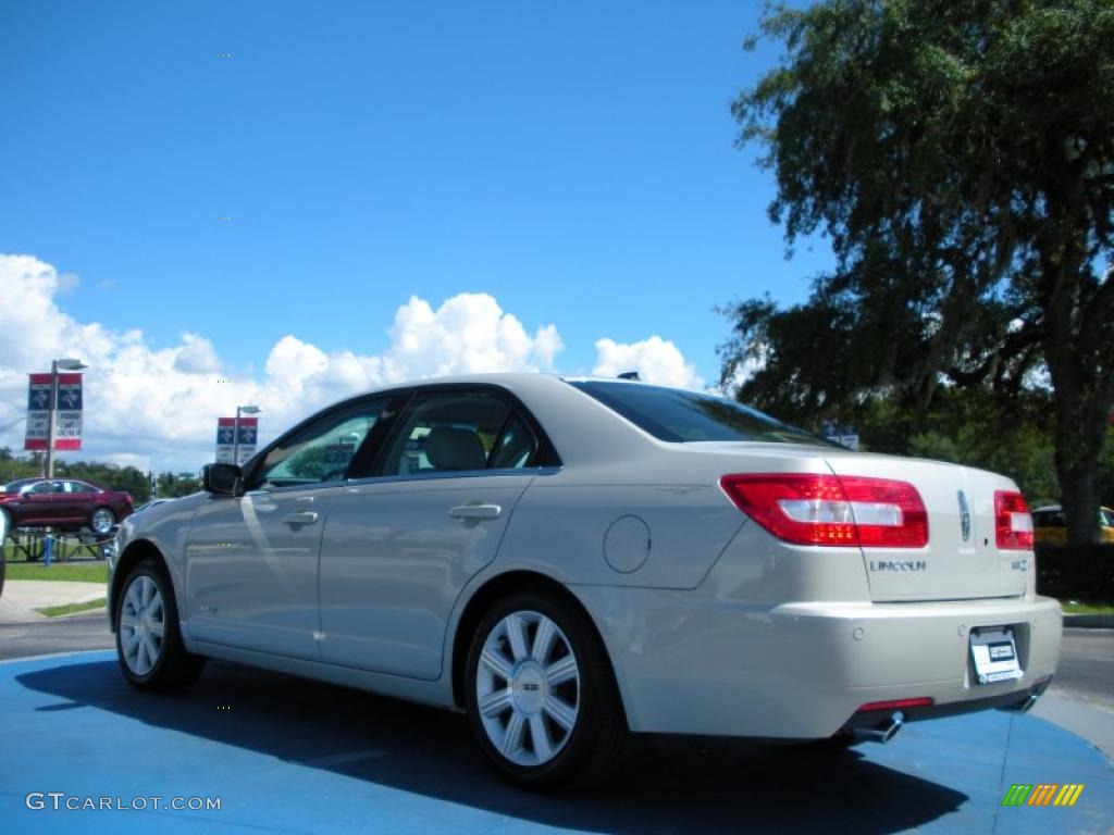 2008 MKZ Sedan - Dune Pearl Metallic / Light Stone photo #3