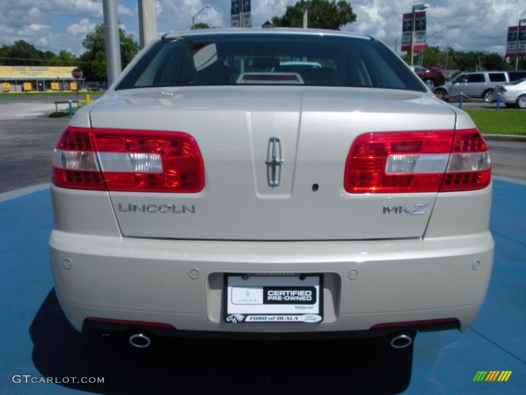 2008 MKZ Sedan - Dune Pearl Metallic / Light Stone photo #4