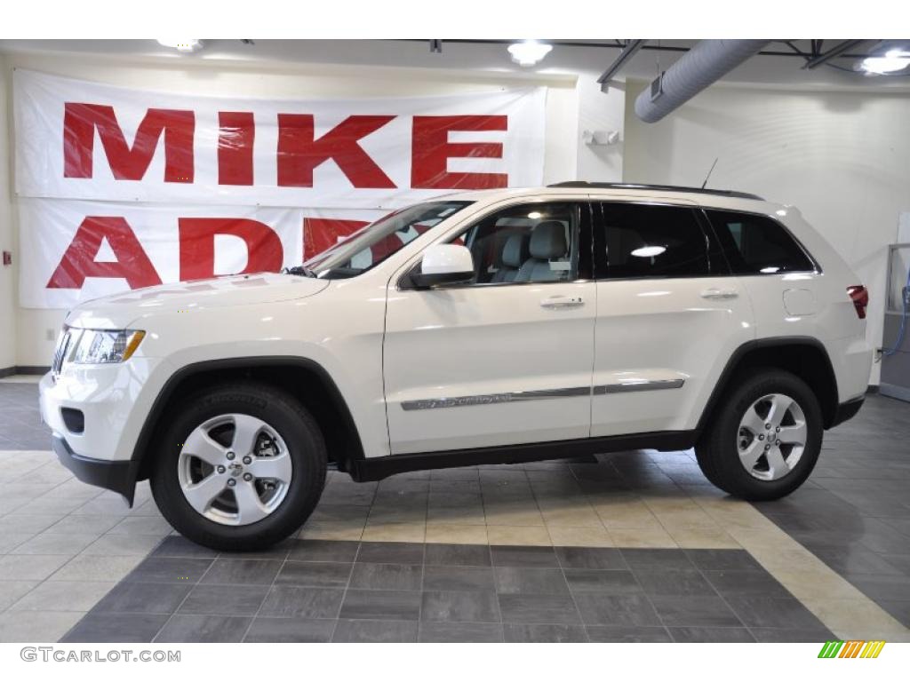 2011 Grand Cherokee Laredo X Package - Stone White / Dark Graystone/Medium Graystone photo #1