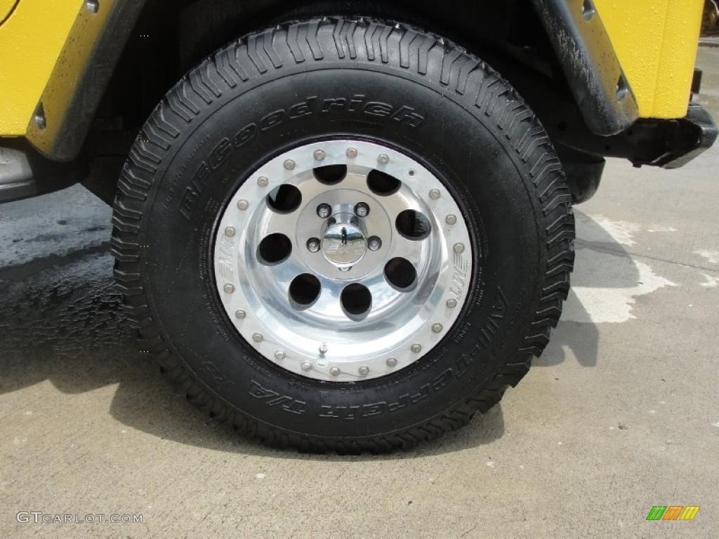 2004 Wrangler X 4x4 - Solar Yellow / Dark Slate Gray photo #15