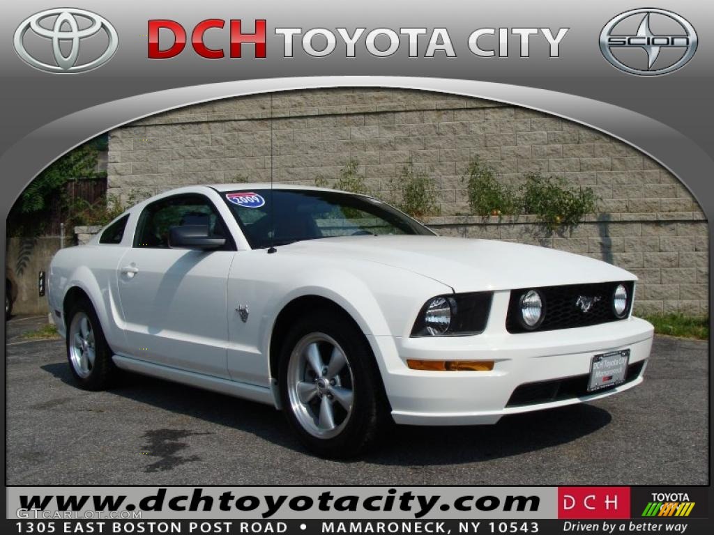 2009 Mustang GT Premium Coupe - Performance White / Dark Charcoal/Red photo #1