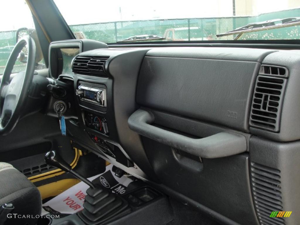 2004 Wrangler X 4x4 - Solar Yellow / Dark Slate Gray photo #27