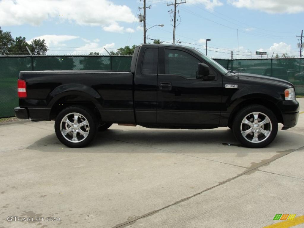 2004 F150 XL Regular Cab - Black / Dark Flint photo #2
