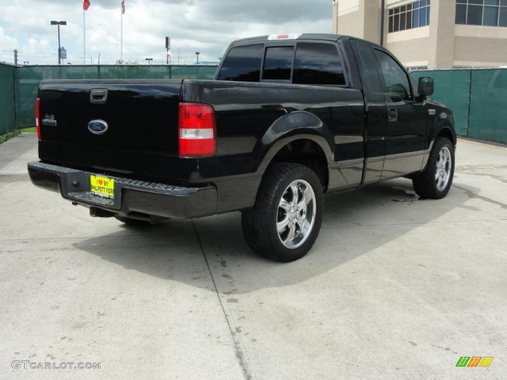 2004 F150 XL Regular Cab - Black / Dark Flint photo #3