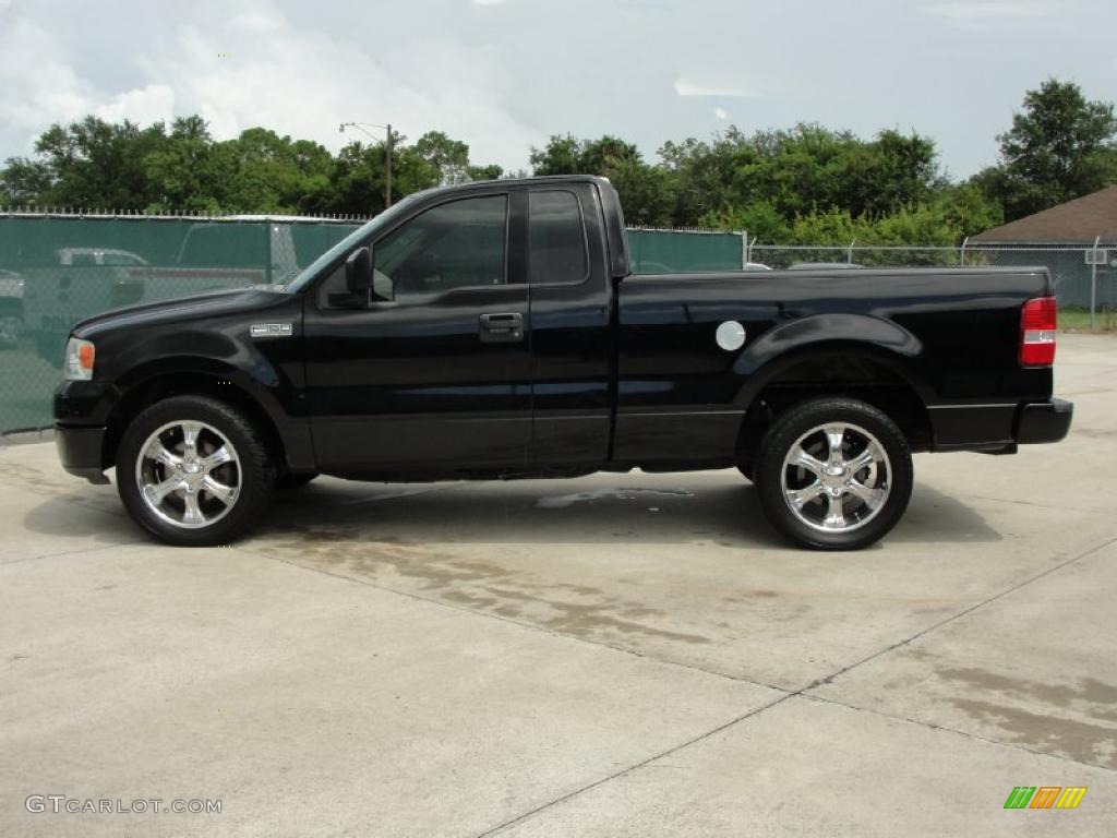 2004 F150 XL Regular Cab - Black / Dark Flint photo #6