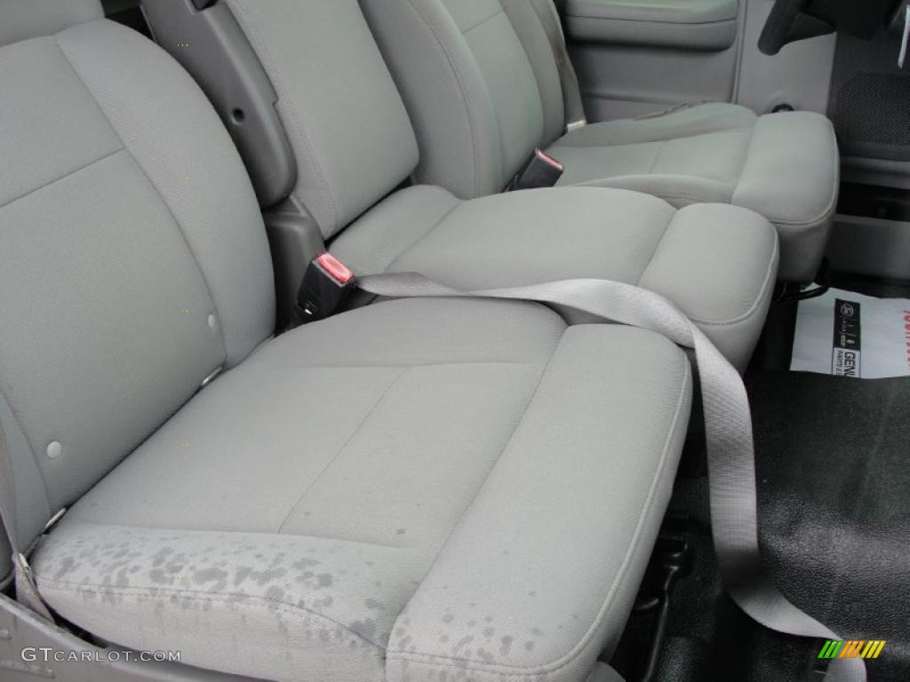 2004 F150 XL Regular Cab - Black / Dark Flint photo #33