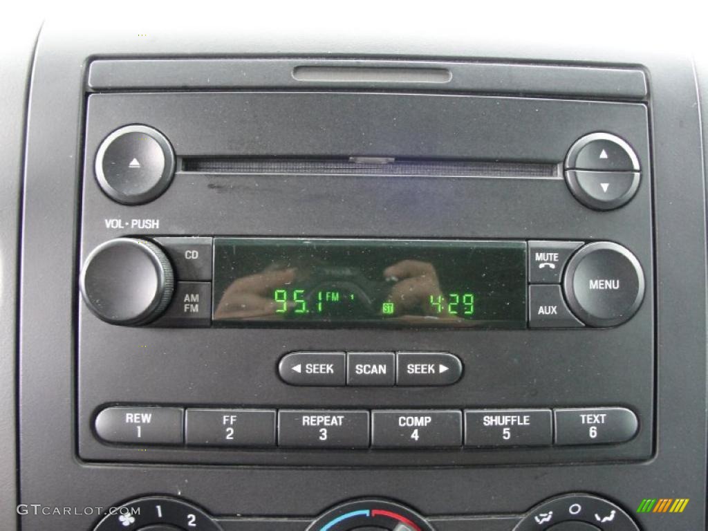 2004 F150 XL Regular Cab - Black / Dark Flint photo #45