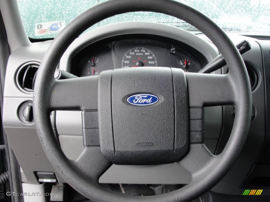 2004 F150 XL Regular Cab - Black / Dark Flint photo #48