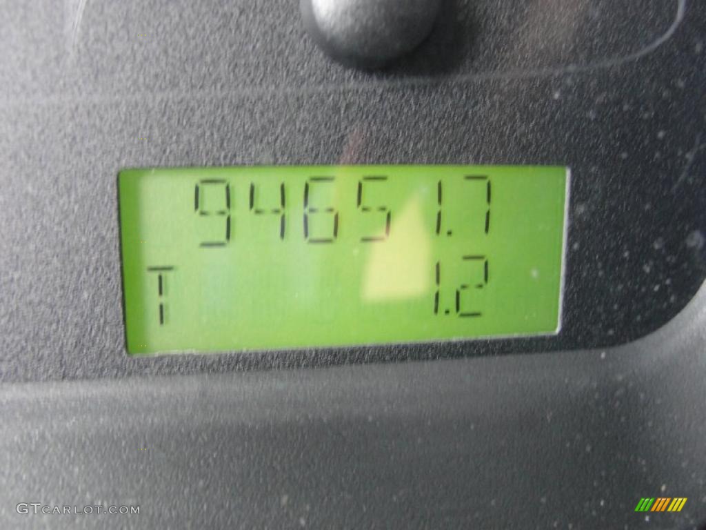 2004 F150 XL Regular Cab - Black / Dark Flint photo #50
