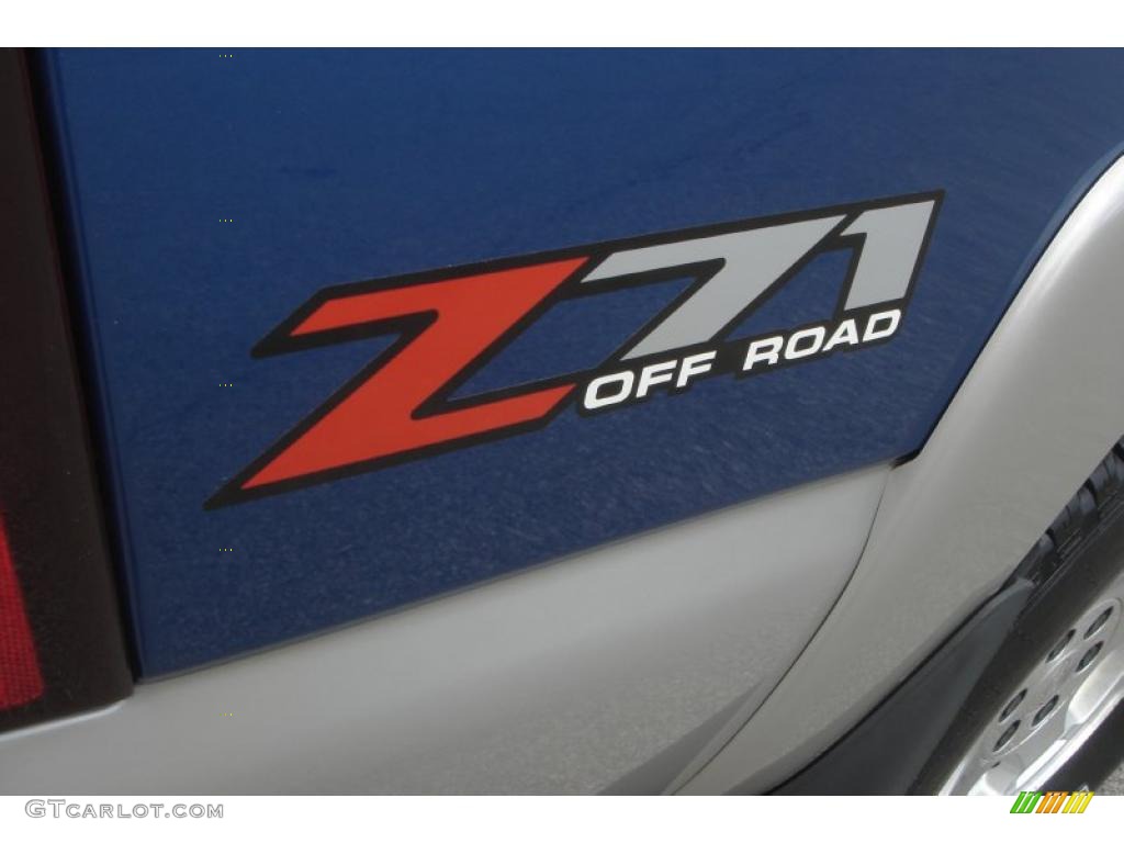 2004 Silverado 1500 Z71 Extended Cab 4x4 - Arrival Blue Metallic / Dark Charcoal photo #24