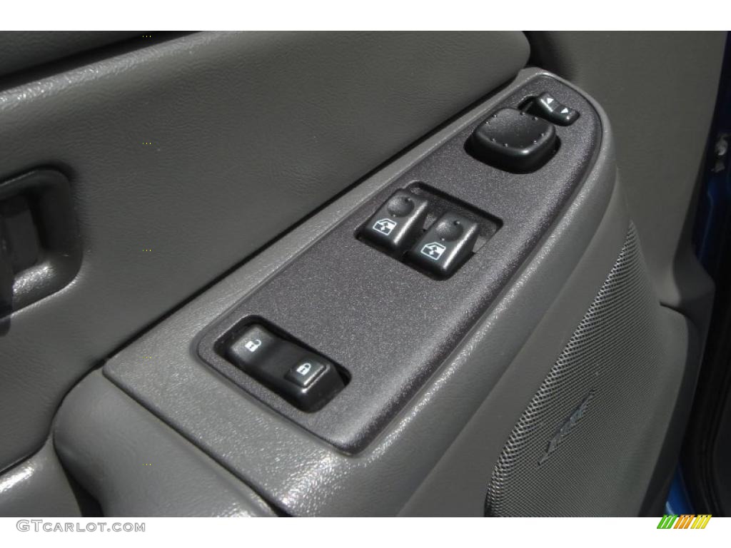 2004 Silverado 1500 Z71 Extended Cab 4x4 - Arrival Blue Metallic / Dark Charcoal photo #29