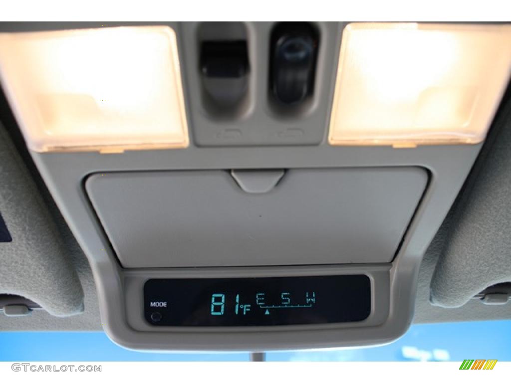 2002 QX4 4x4 - Bronze Metallic / Stone Beige photo #26