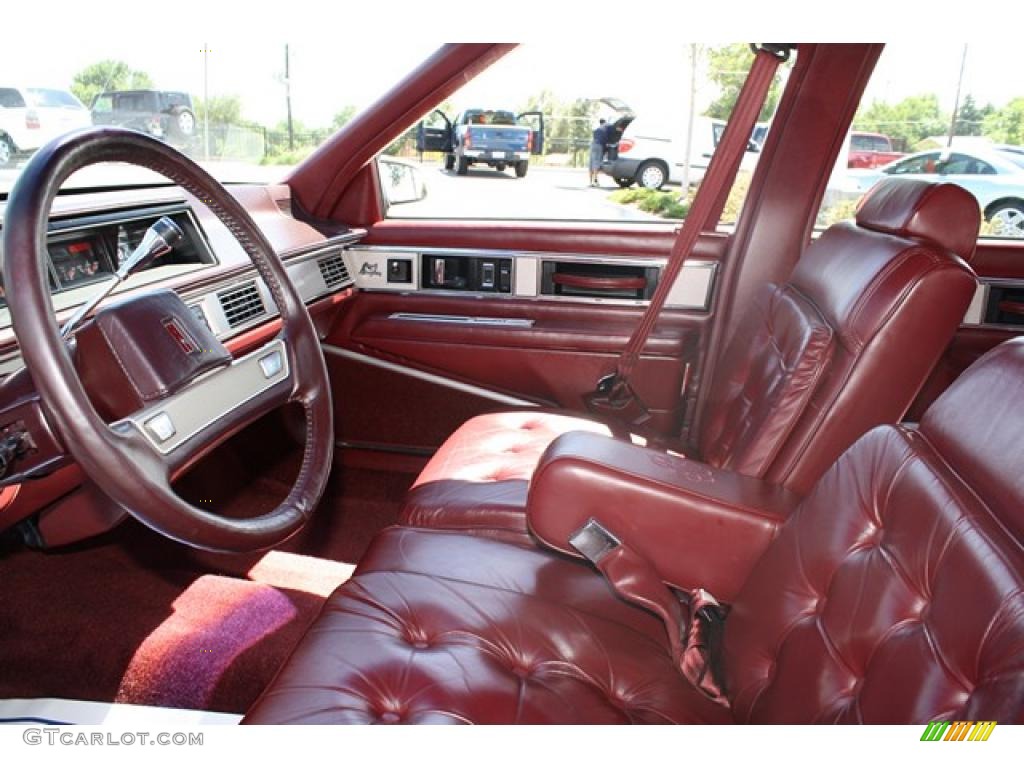 1987 Delta 88 Royal Brougham - White / Dark Red photo #9