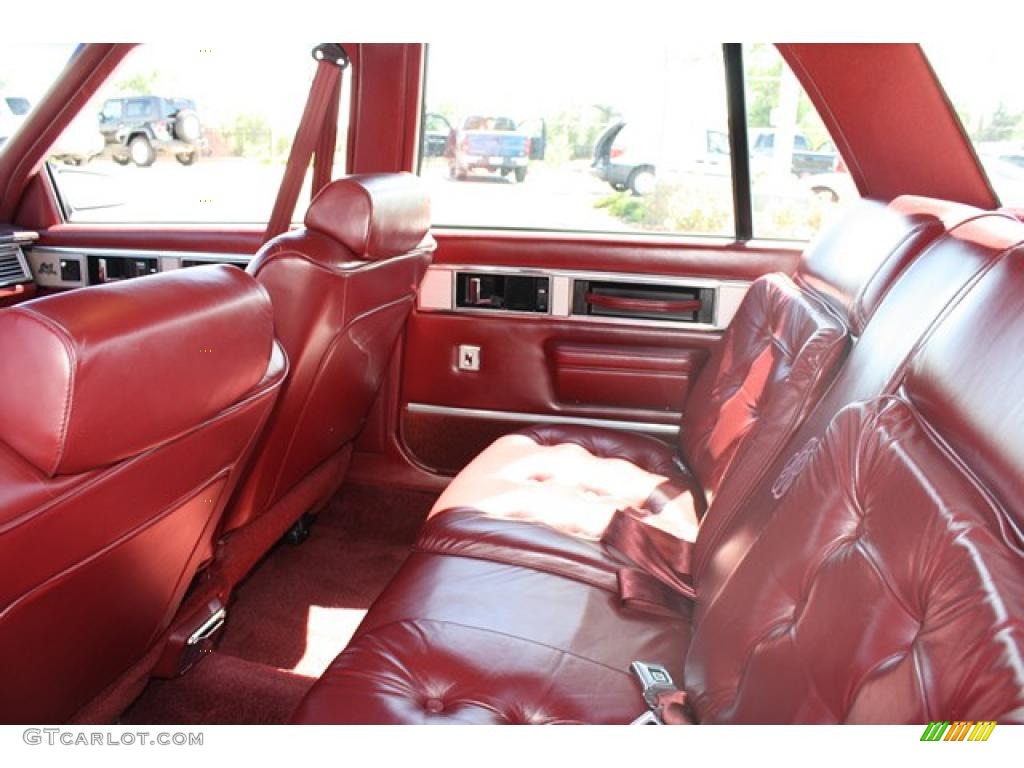 1987 Delta 88 Royal Brougham - White / Dark Red photo #10