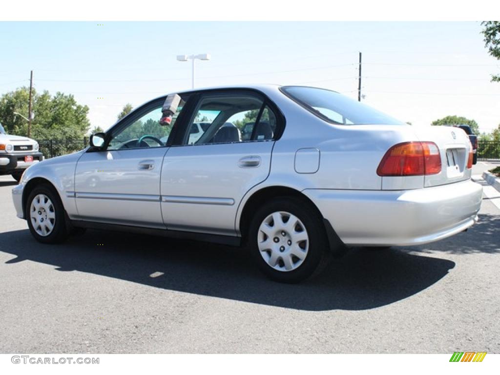 1999 Civic VP Sedan - Vogue Silver Metallic / Dark Gray photo #4