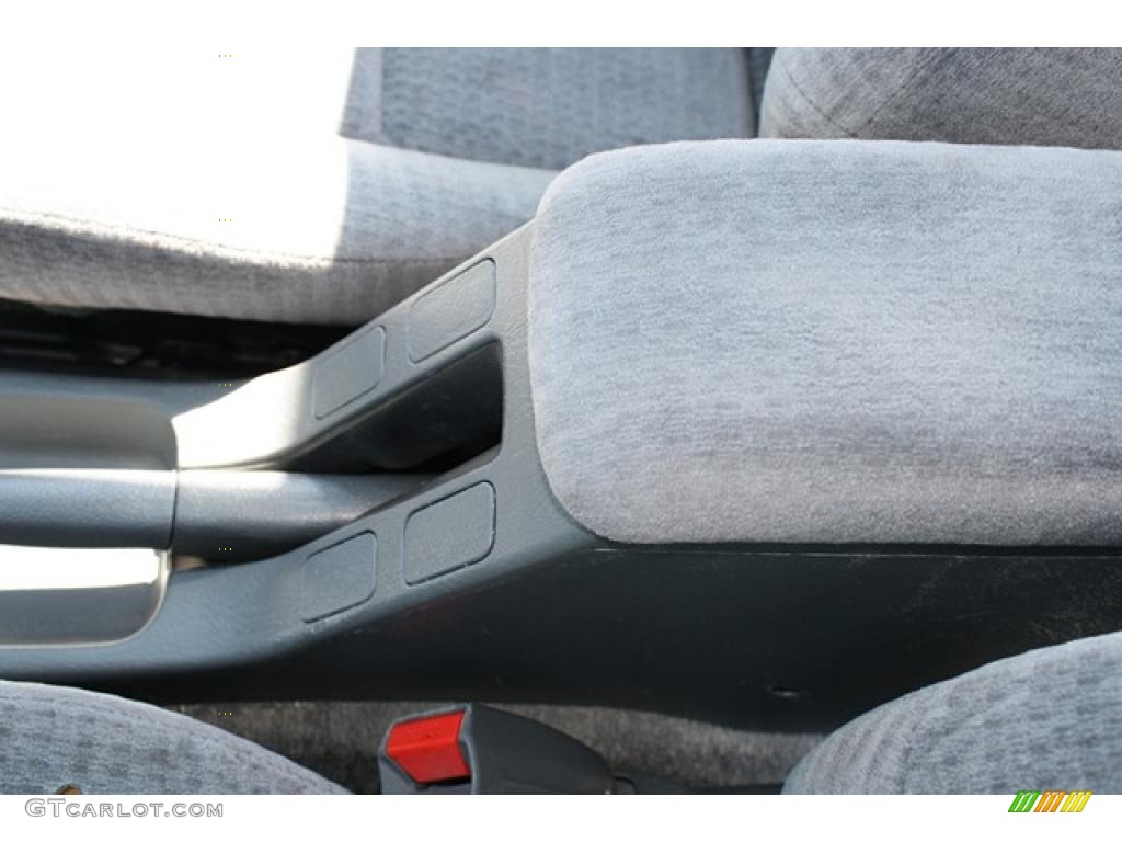 1999 Civic VP Sedan - Vogue Silver Metallic / Dark Gray photo #19