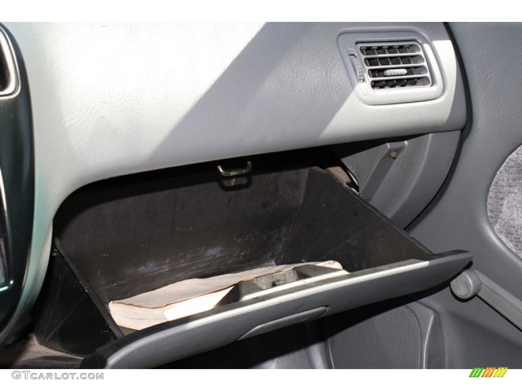 1999 Civic VP Sedan - Vogue Silver Metallic / Dark Gray photo #21