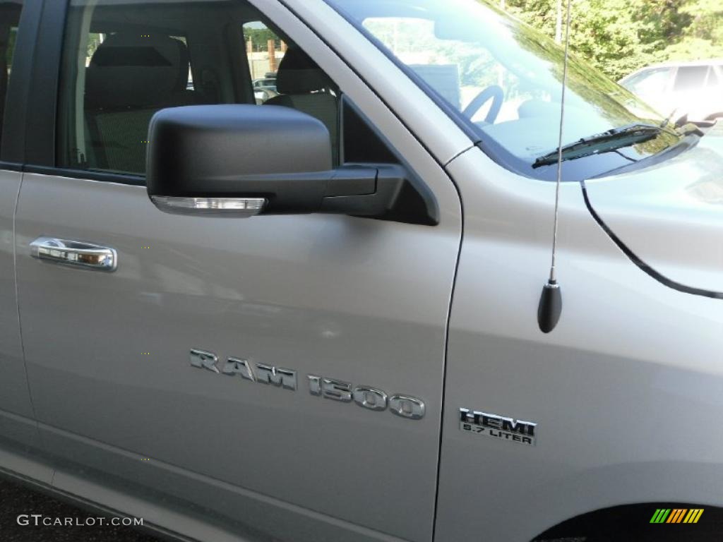 2011 Ram 1500 Big Horn Quad Cab - Bright Silver Metallic / Dark Slate Gray/Medium Graystone photo #22