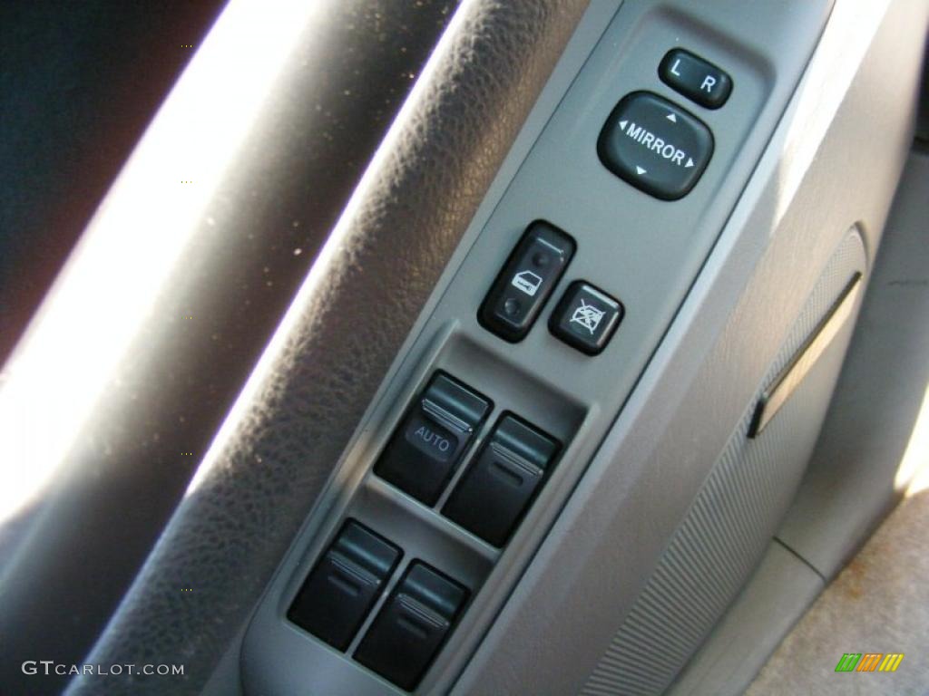 2004 4Runner Sport Edition 4x4 - Galactic Gray Mica / Dark Charcoal photo #22