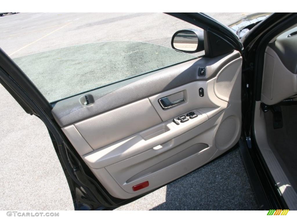 2002 Sable LS Premium Sedan - Black / Medium Parchment photo #13