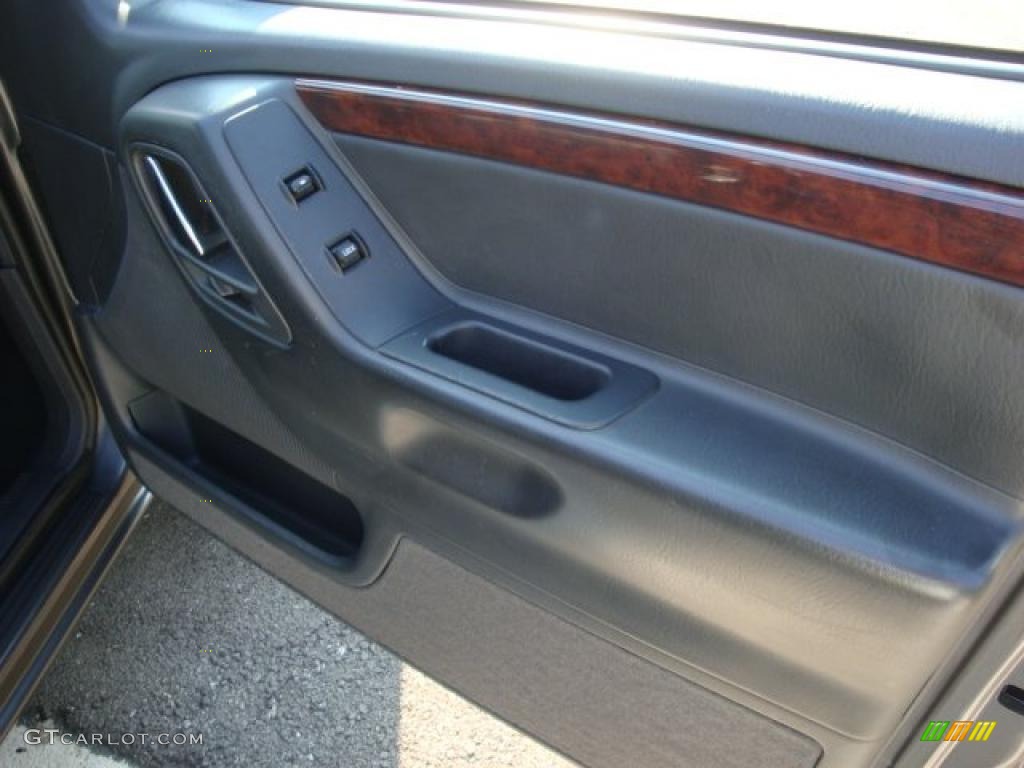 2004 Grand Cherokee Limited 4x4 - Graphite Metallic / Dark Slate Gray photo #15