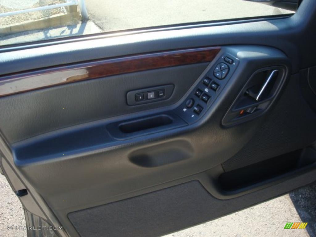 2004 Grand Cherokee Limited 4x4 - Graphite Metallic / Dark Slate Gray photo #21