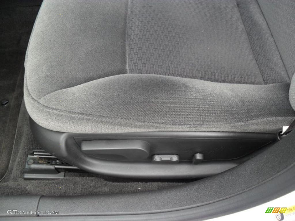 2006 Impala LT - White / Ebony Black photo #8