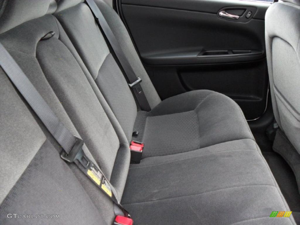 2006 Impala LT - White / Ebony Black photo #19