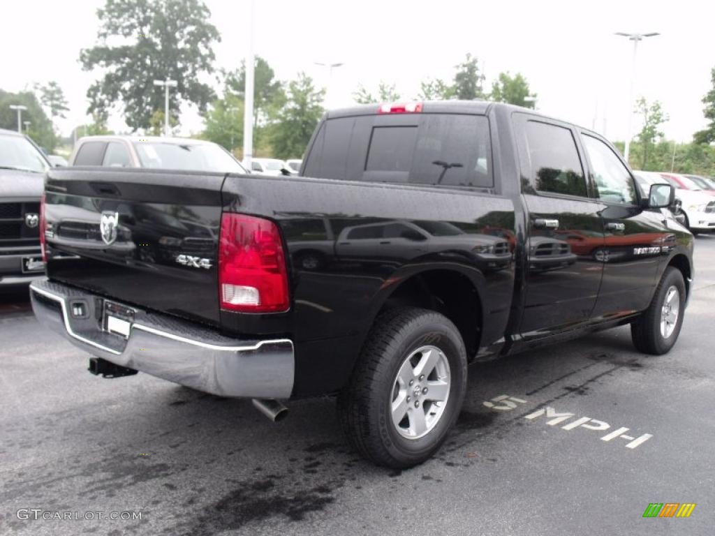 2011 Ram 1500 SLT Crew Cab 4x4 - Brilliant Black Crystal Pearl / Dark Slate Gray photo #3