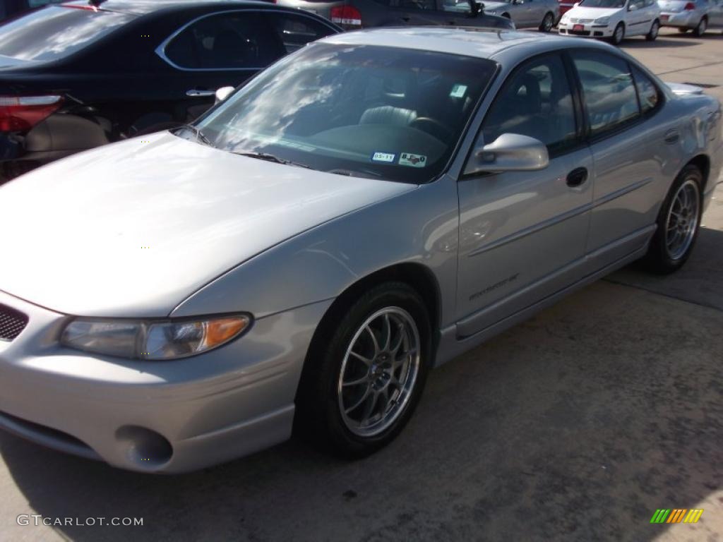 2000 Grand Prix GT Sedan - Silvermist Metallic / Graphite photo #1