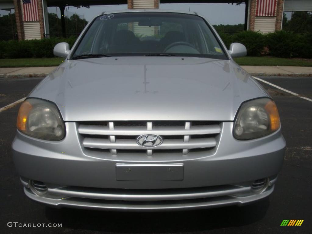 2003 Accent GL Sedan - Silver Mist Metallic / Gray photo #2