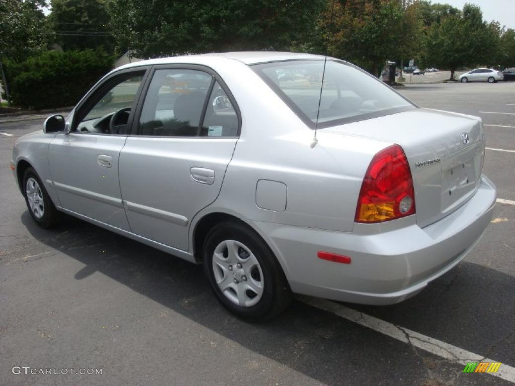 2003 Accent GL Sedan - Silver Mist Metallic / Gray photo #4