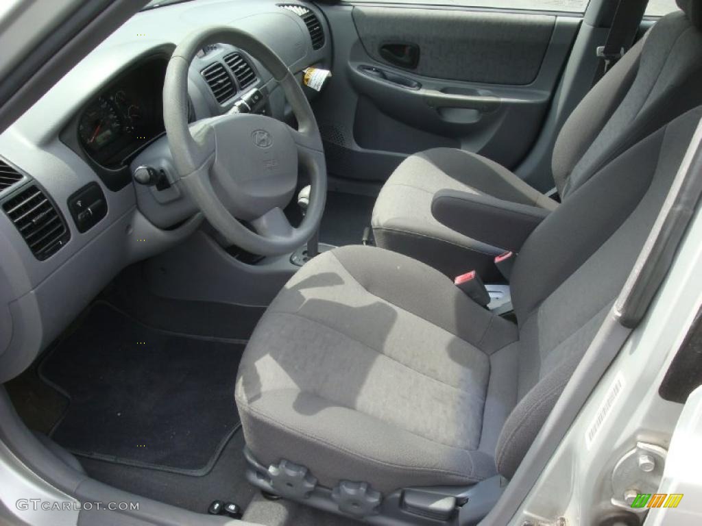 2003 Accent GL Sedan - Silver Mist Metallic / Gray photo #11