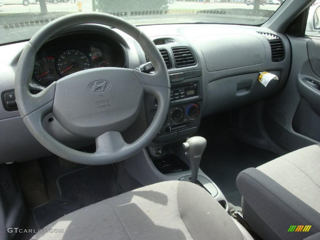 2003 Accent GL Sedan - Silver Mist Metallic / Gray photo #12