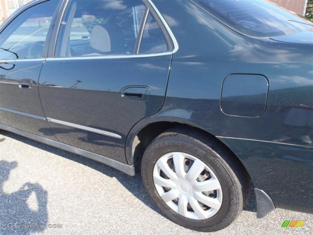 1998 Accord LX Sedan - Dark Emerald Pearl / Quartz photo #14