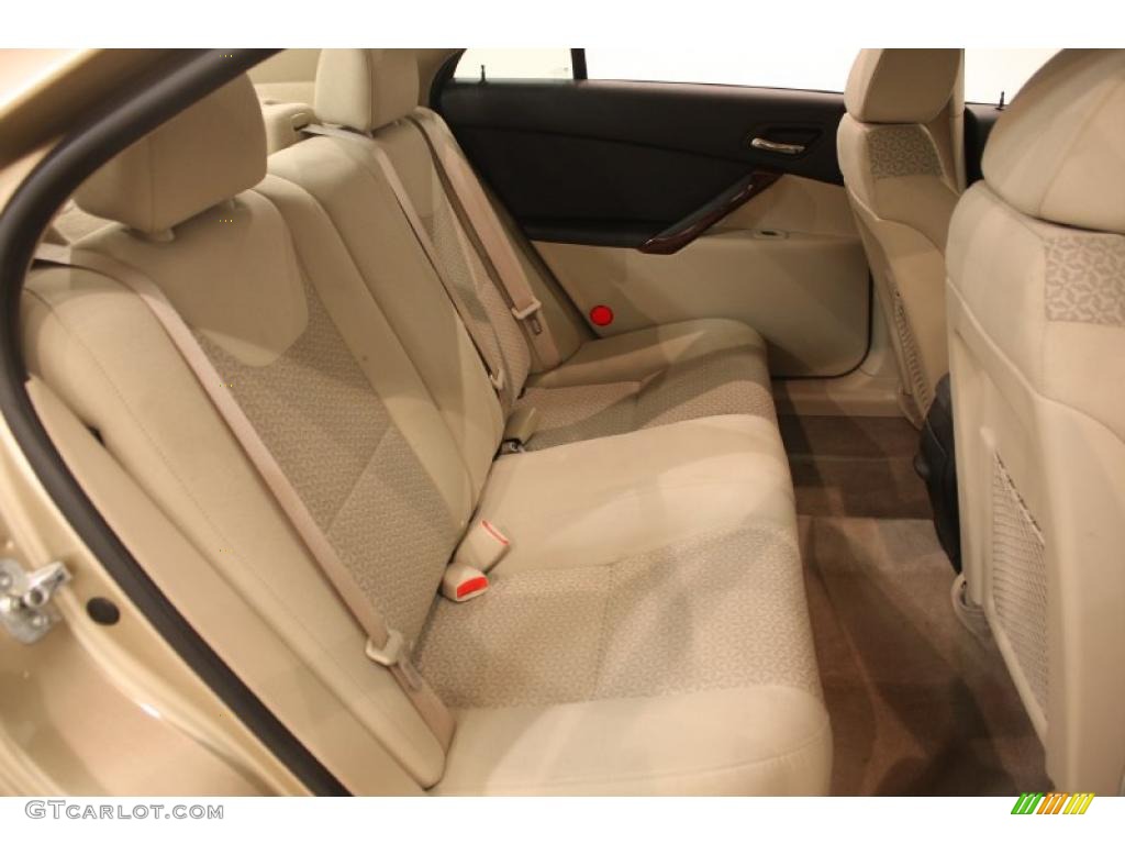 2007 G6 Sedan - Sedona Beige Metallic / Light Taupe photo #17