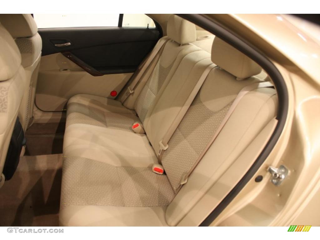 2007 G6 Sedan - Sedona Beige Metallic / Light Taupe photo #18