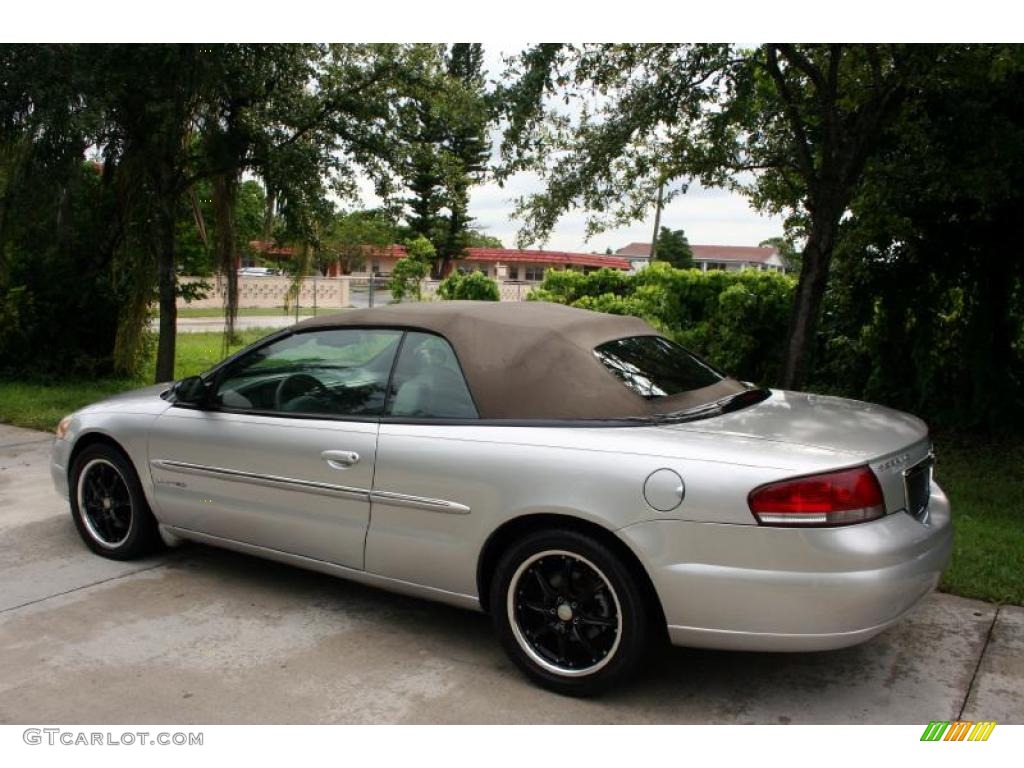 2004 Sebring Limited Convertible - Bright Silver Metallic / Taupe photo #5