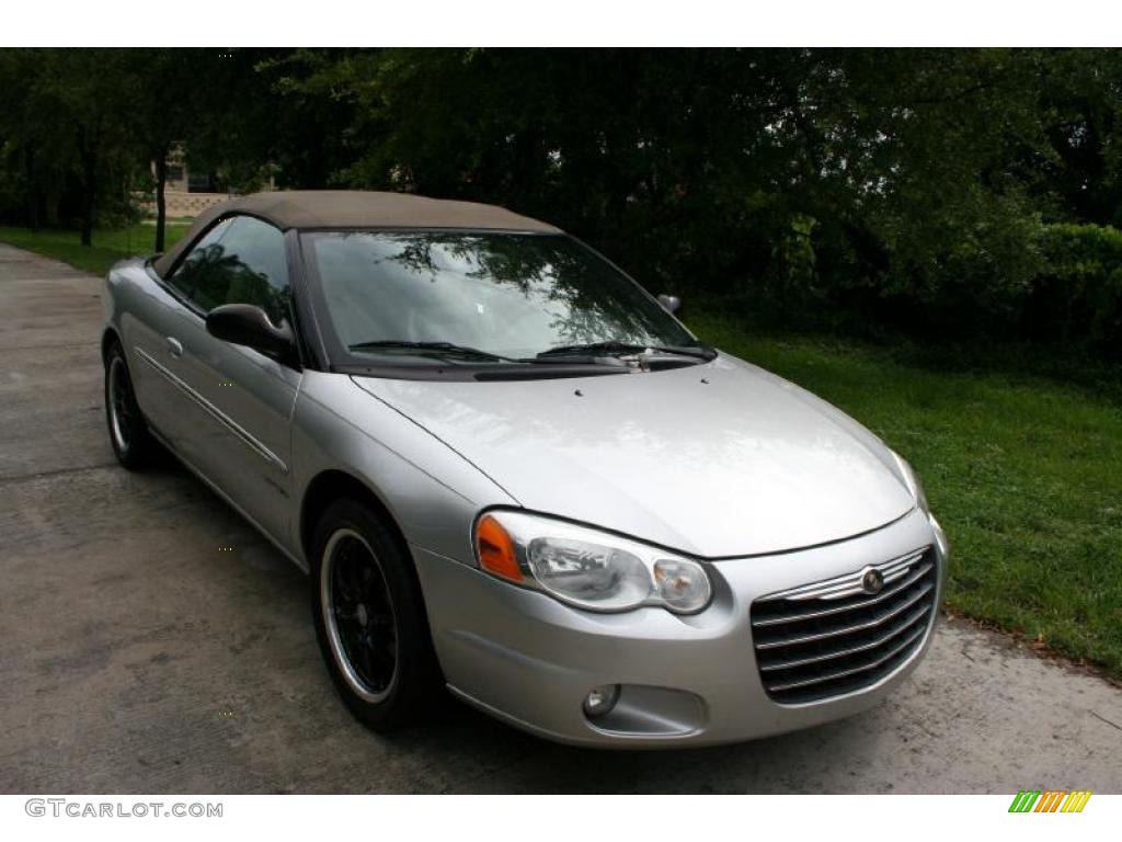 2004 Sebring Limited Convertible - Bright Silver Metallic / Taupe photo #15