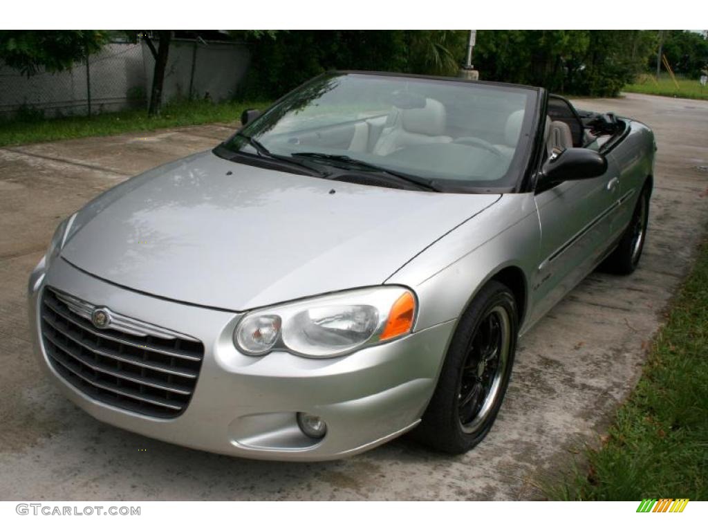 2004 Sebring Limited Convertible - Bright Silver Metallic / Taupe photo #20