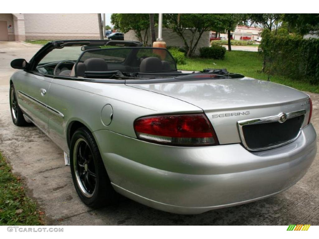 2004 Sebring Limited Convertible - Bright Silver Metallic / Taupe photo #21