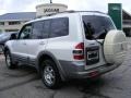 Glacier White Pearlescent - Montero Limited 4x4 Photo No. 3