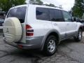 Glacier White Pearlescent - Montero Limited 4x4 Photo No. 5