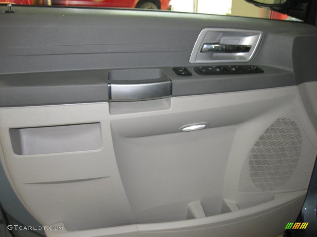 2008 Town & Country Touring Signature Series - Clearwater Blue Pearlcoat / Medium Slate Gray/Light Shale photo #14