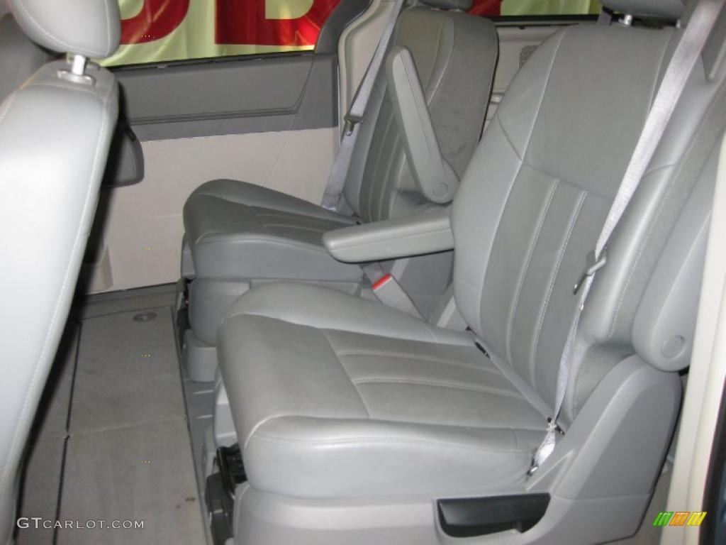 2008 Town & Country Touring Signature Series - Clearwater Blue Pearlcoat / Medium Slate Gray/Light Shale photo #18