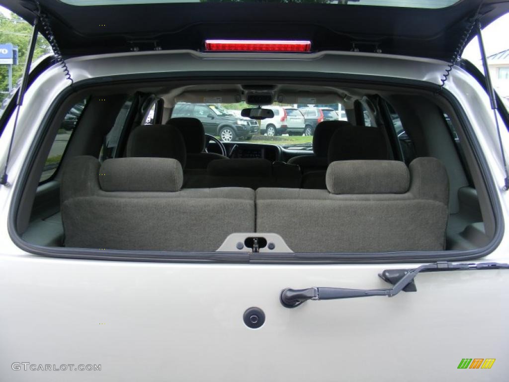 2005 Tahoe LS - Silver Birch Metallic / Gray/Dark Charcoal photo #24