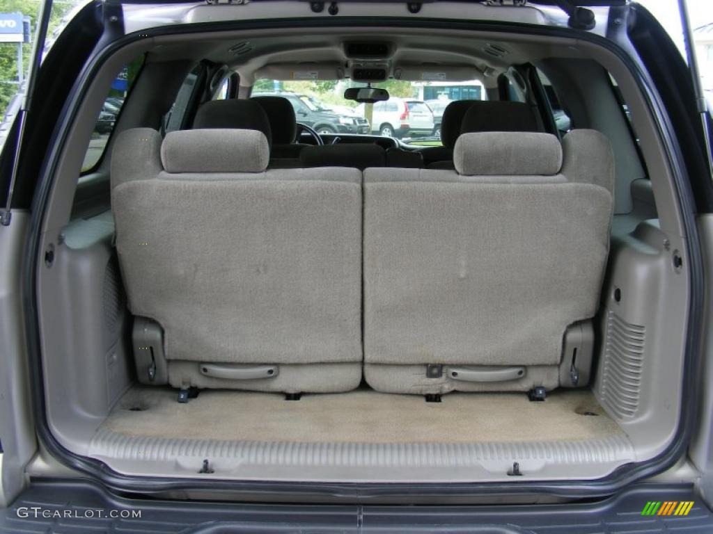 2005 Tahoe LS - Silver Birch Metallic / Gray/Dark Charcoal photo #25