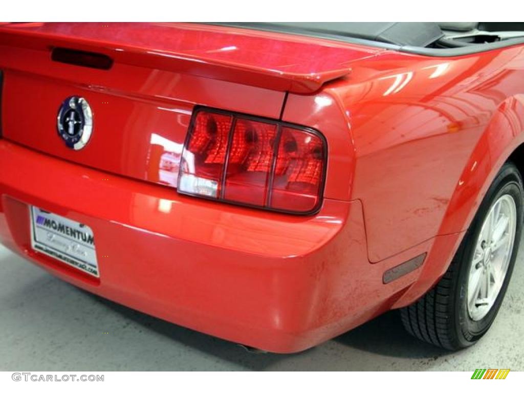 2007 Mustang V6 Premium Convertible - Torch Red / Light Graphite photo #25
