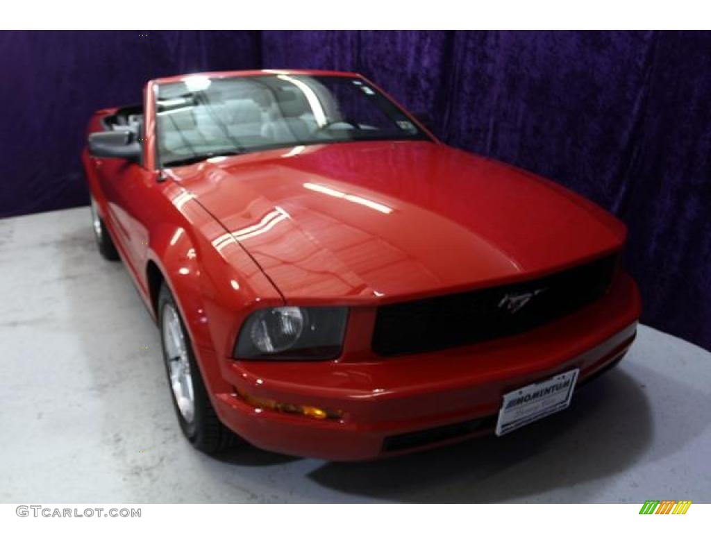 2007 Mustang V6 Premium Convertible - Torch Red / Light Graphite photo #29